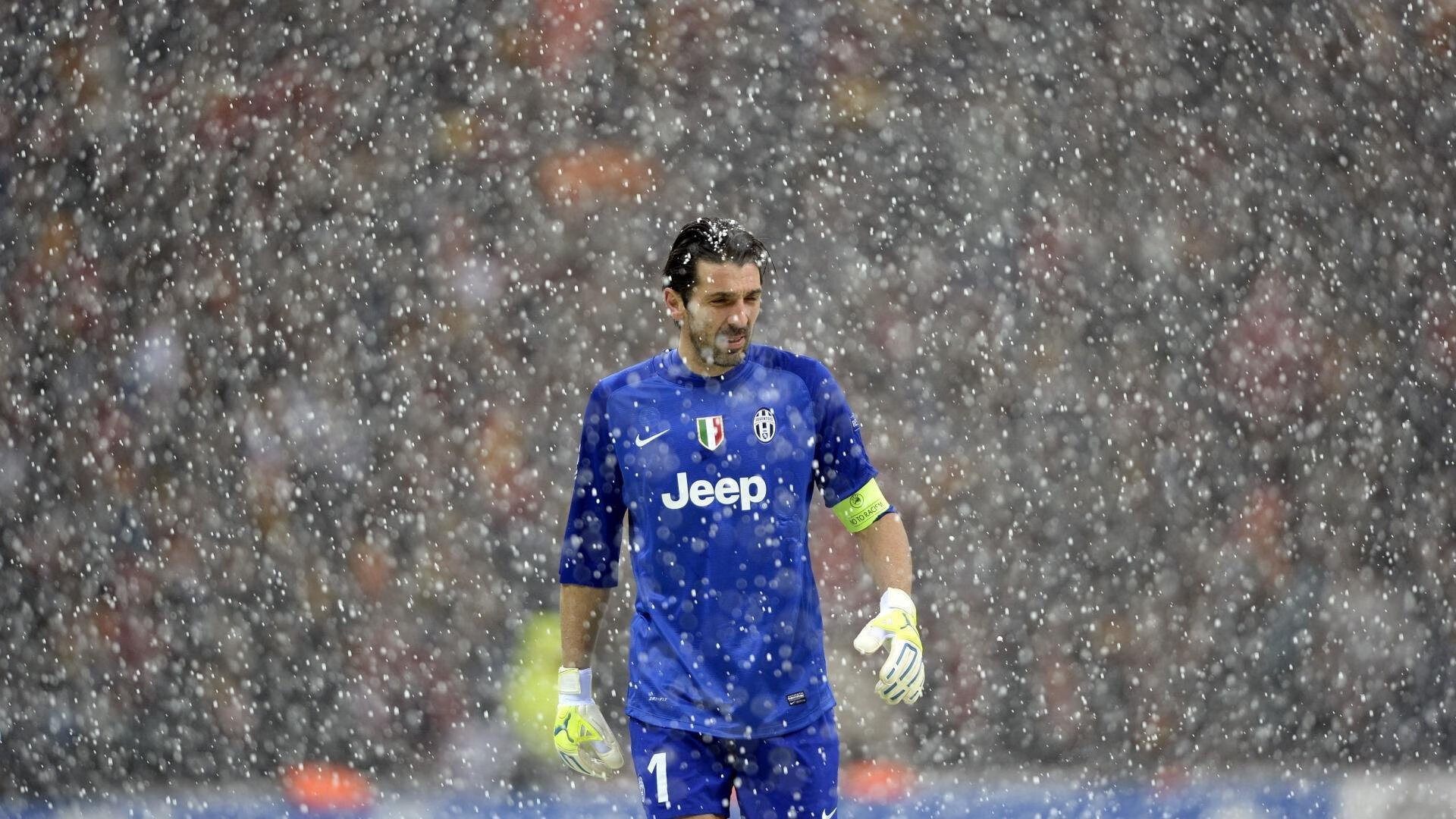 德甲比赛中的精彩瞬间不断，战术变化层出不穷，德甲赛制介绍