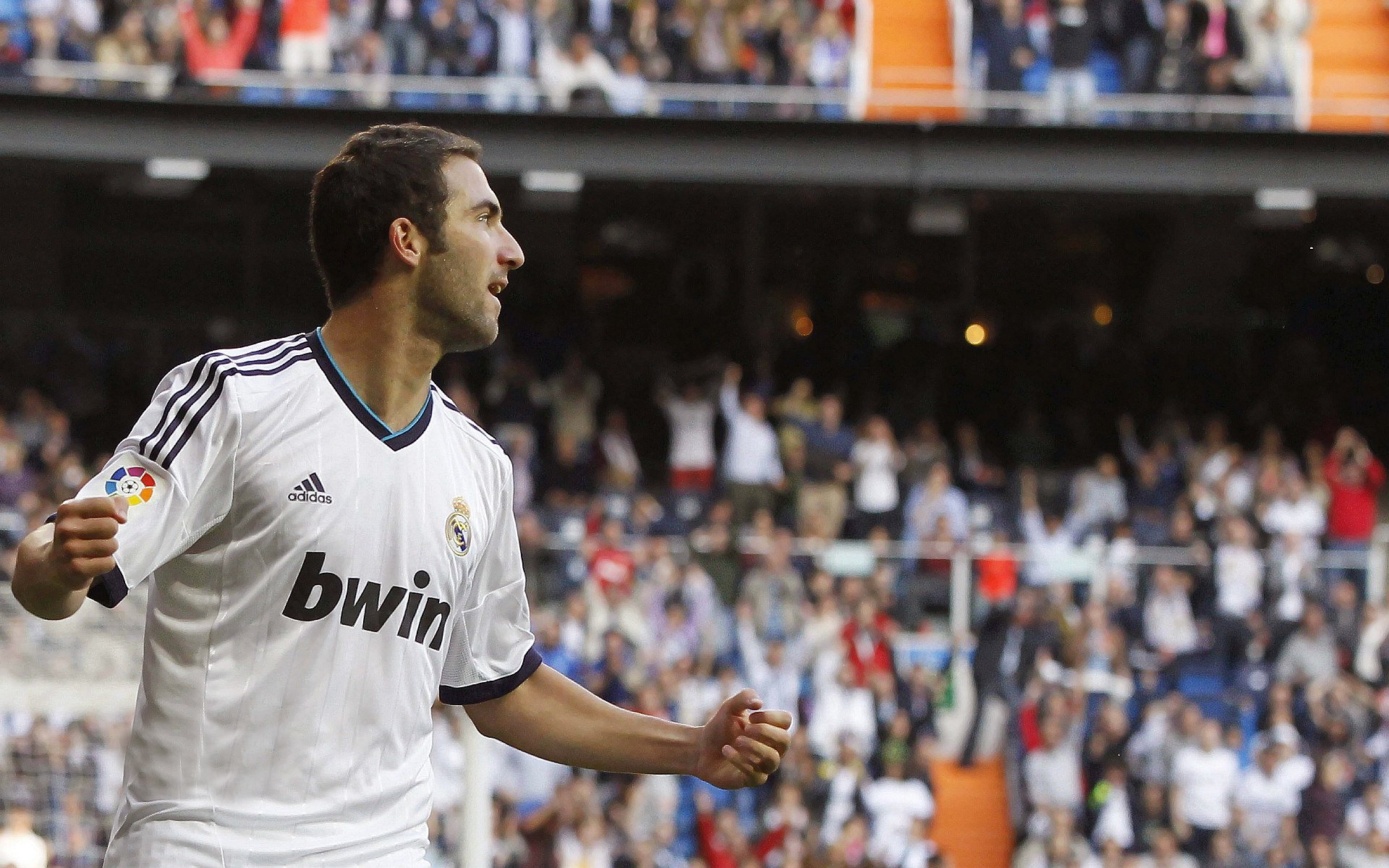 开云·Kaiyun网页版-足球的艺术：欧冠比赛中最精彩的团队配合，欧冠有关的足球游戏